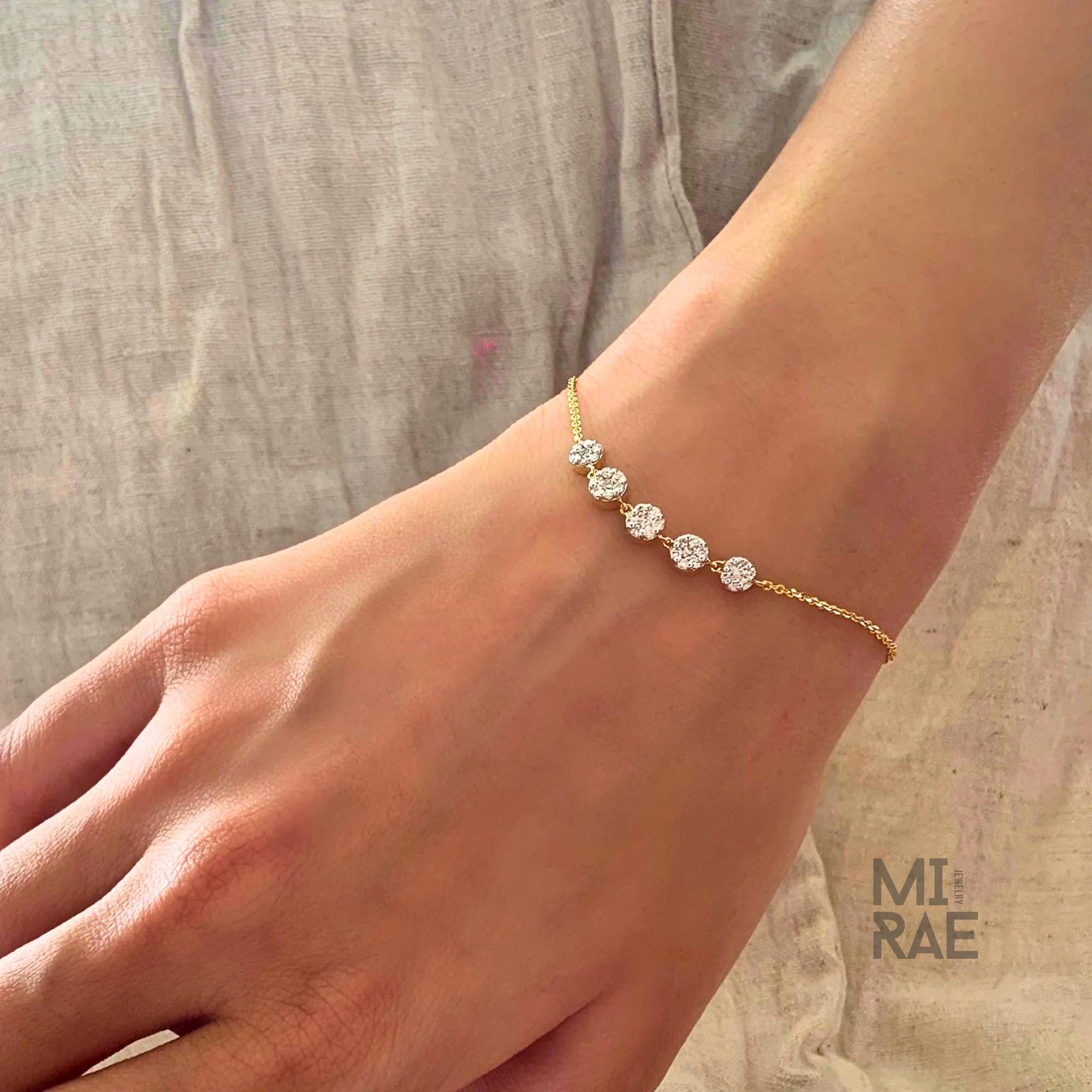 14K Gold Pave Lab Diamond Disc Bracelet: Stackable Chain Link