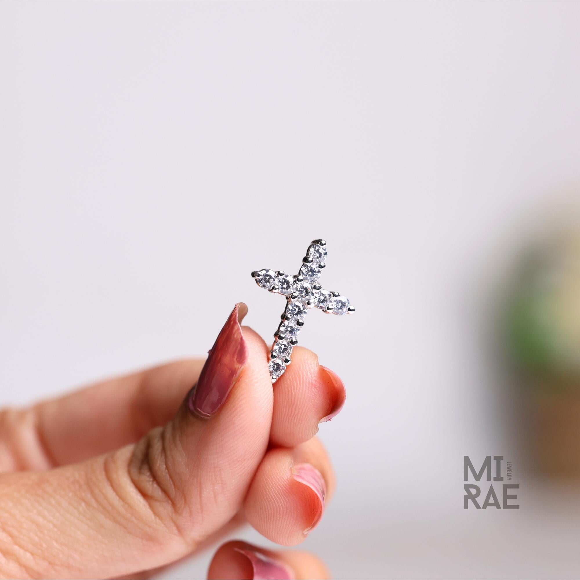 Lab Grown Diamond Cross Pendant: 14k Gold Religious Necklace