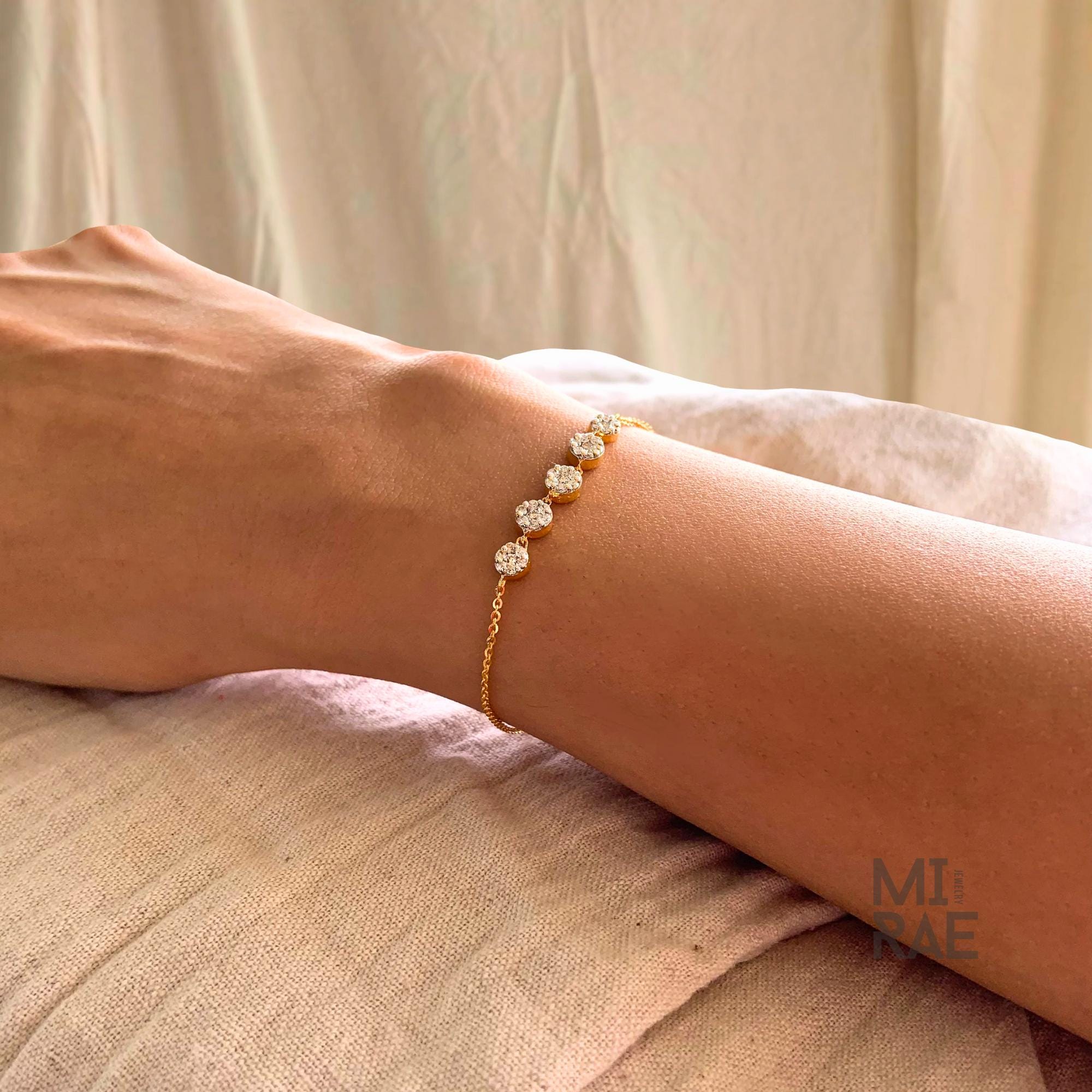 14K Gold Pave Lab Diamond Disc Bracelet: Stackable Chain Link