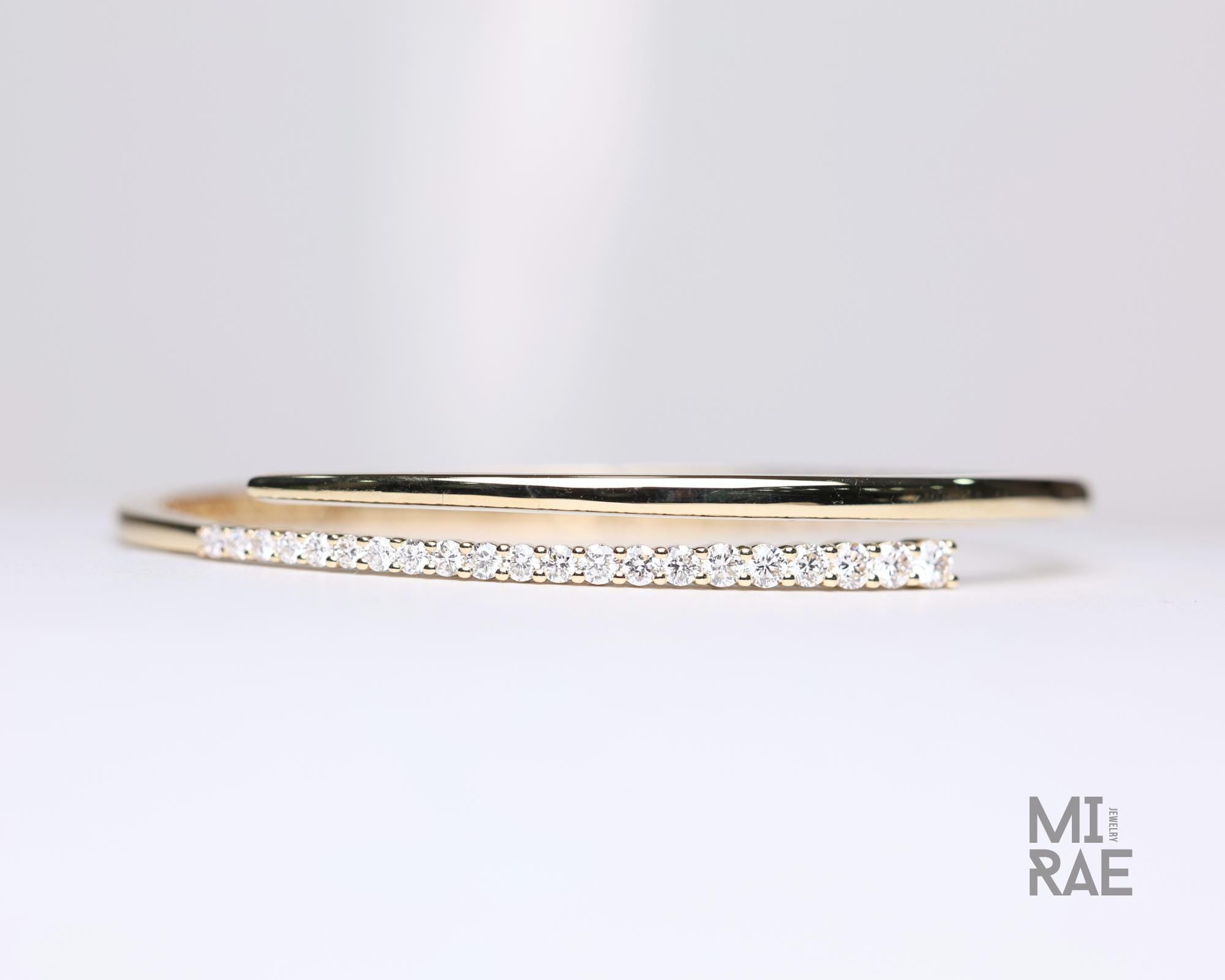 14K Gold Diamond Bangle Bracelet: 1ct Graduated Crossover Design